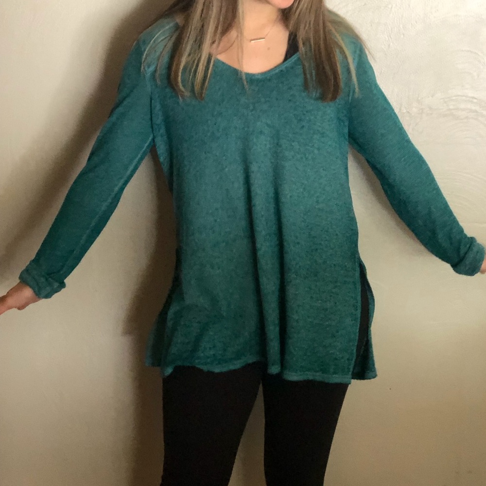 Blue and Pink Aeropostal Long sleeve shirts